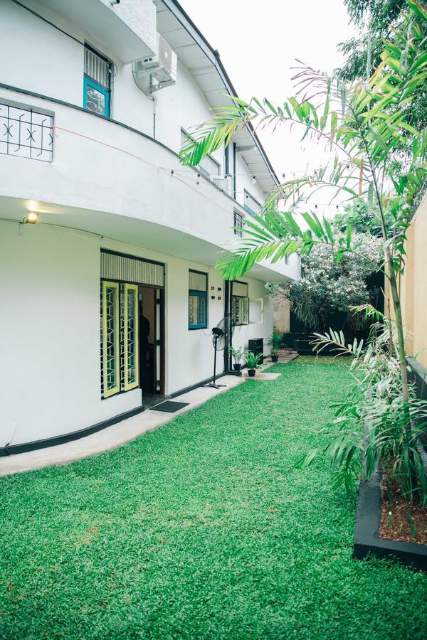 Tuk Tuk Hostels Colombo Exterior photo