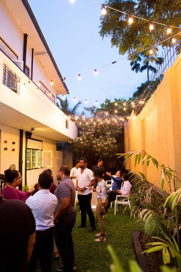 Tuk Tuk Hostels Colombo Exterior photo